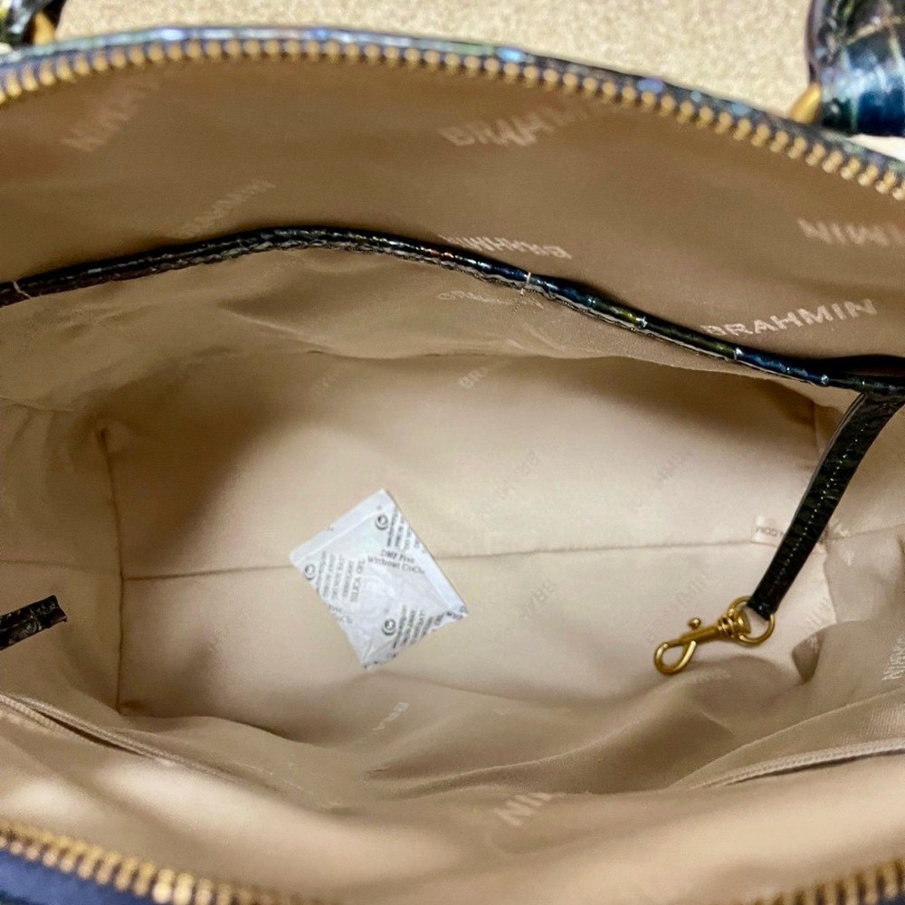 Brahmin Multi Westfield Crocodile Iridescent Leather Women's Crossbody Bag NWT - Picture 3 of 6